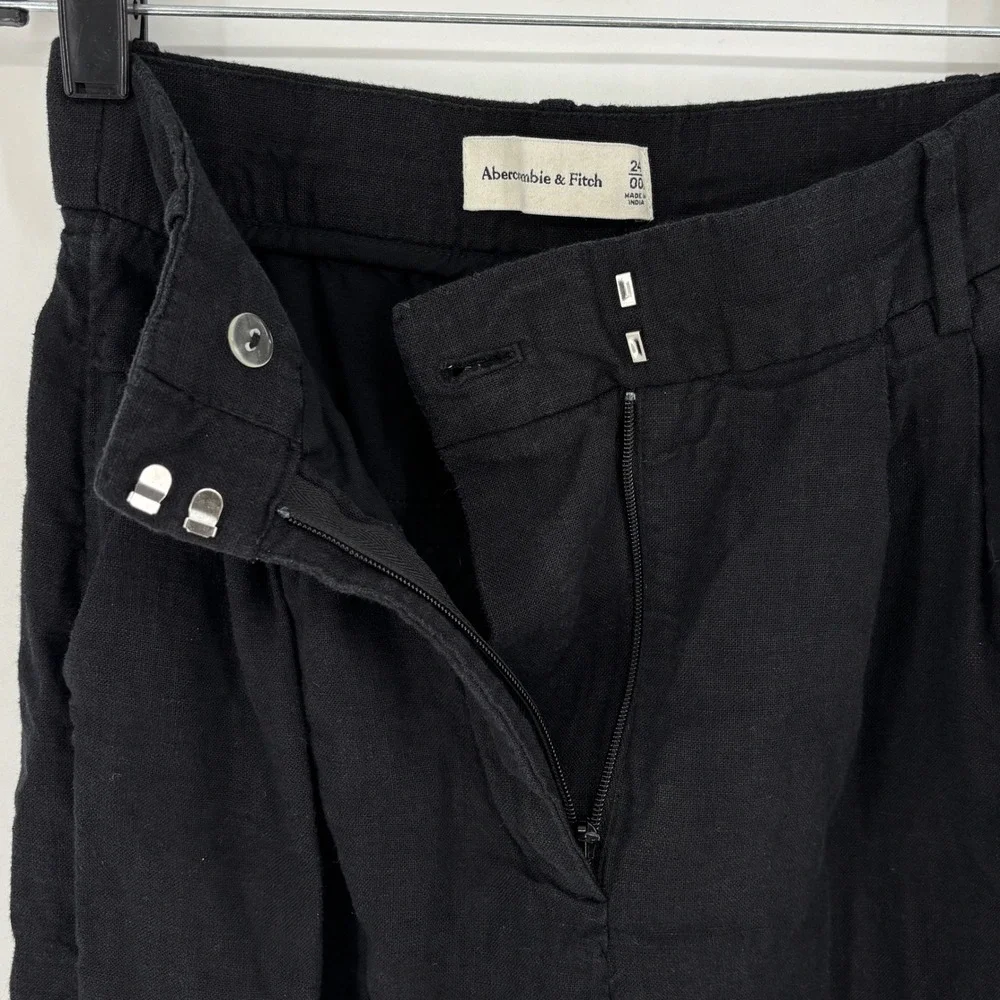 Abercrombie & Fitch excellent pre